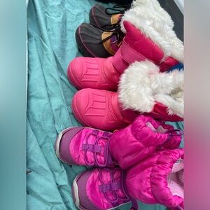 Girls snow boots size 8, 10, 12